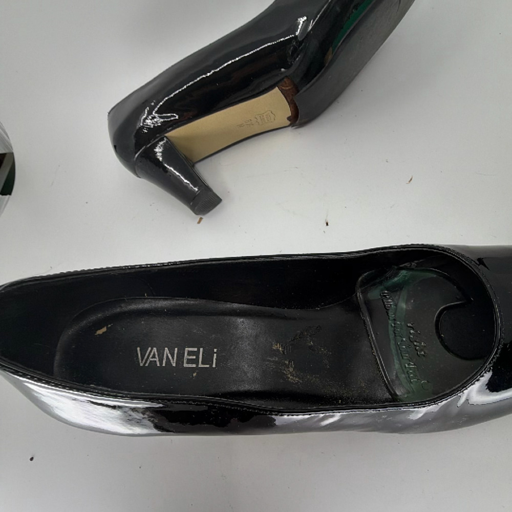 Vaneli Vidor Black Patent Leather 8.5 N Pump - Picture 7 of 8
